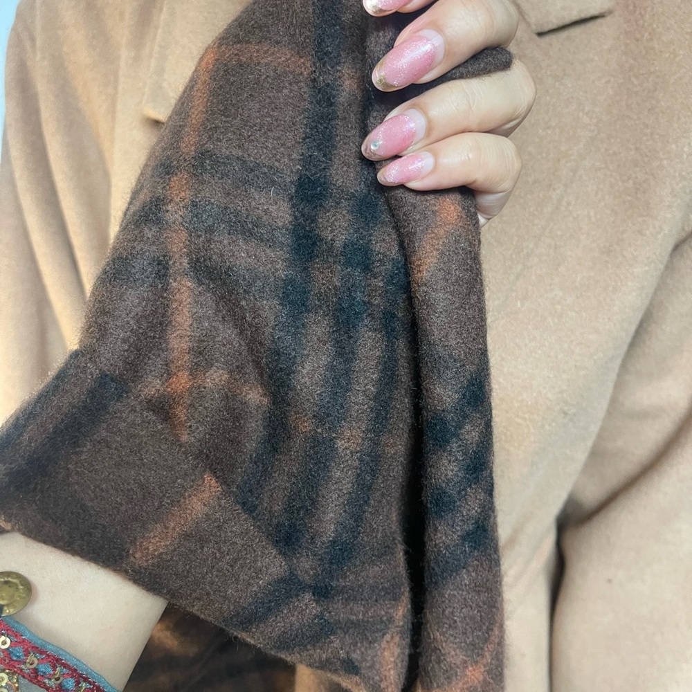 authentic vintage Burberry nova check cashmere scarf (P995) - Picture 8 of 9